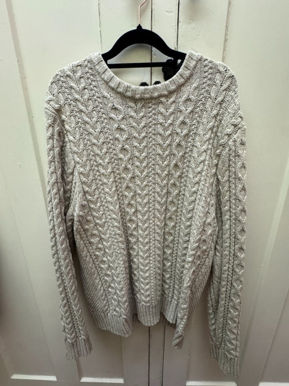 Goodfellow oatmeal cable knit sweater size L